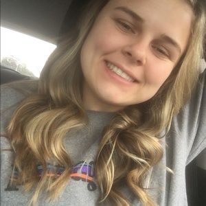 Meet your Posher, Liza